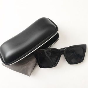 Black Sunnies